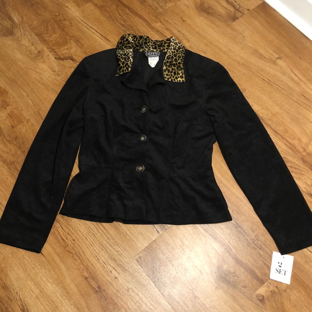 SOLD⚡️♻️ - Picture 3 of 5